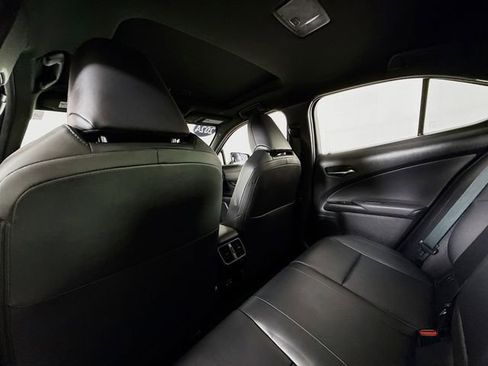 Used 2024 Lexus UX 250h FWD image 10