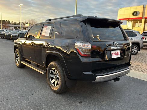 Certified 2023 Toyota 4Runner TRD Off-Road Premium w/ Moonroof Package image 3