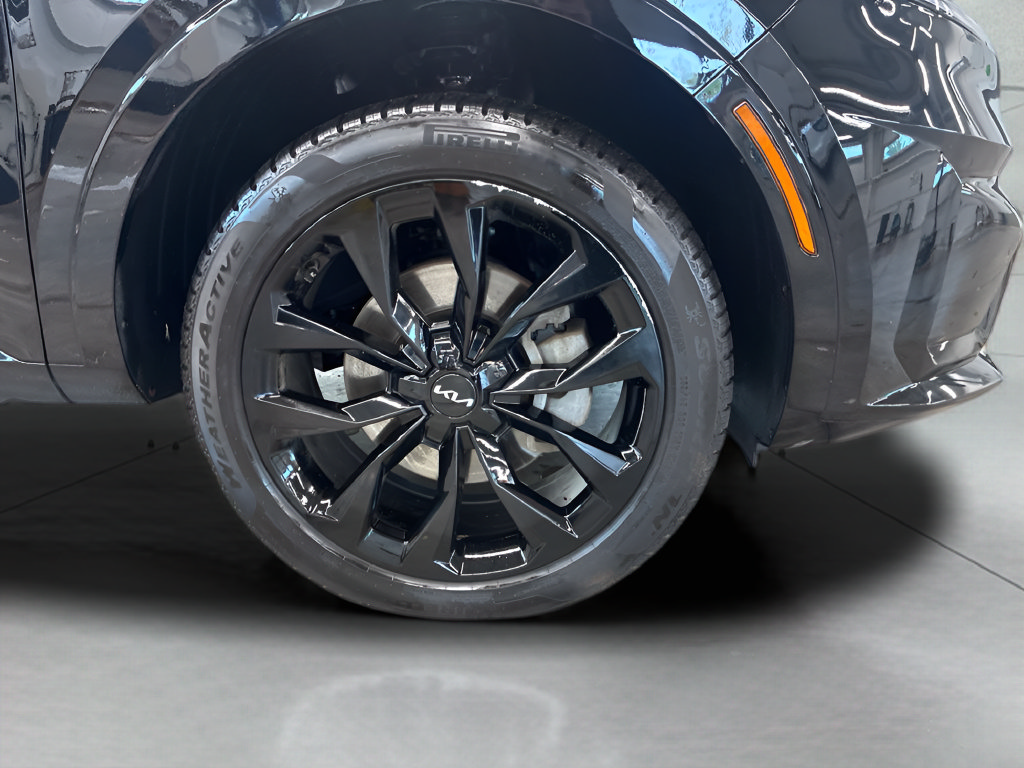 Certified 2023 Kia Sorento SX AWD/4WD image 32