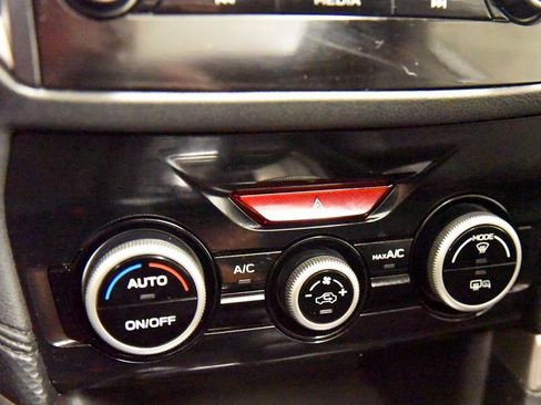 Used 2019 Subaru Forester Premium image 20