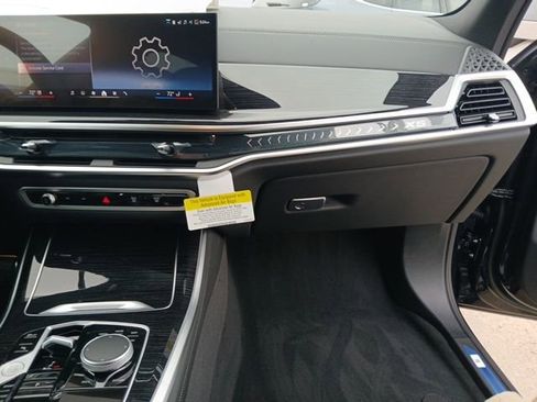 New 2026 BMW X5 xDrive40i AWD/4WD image 19