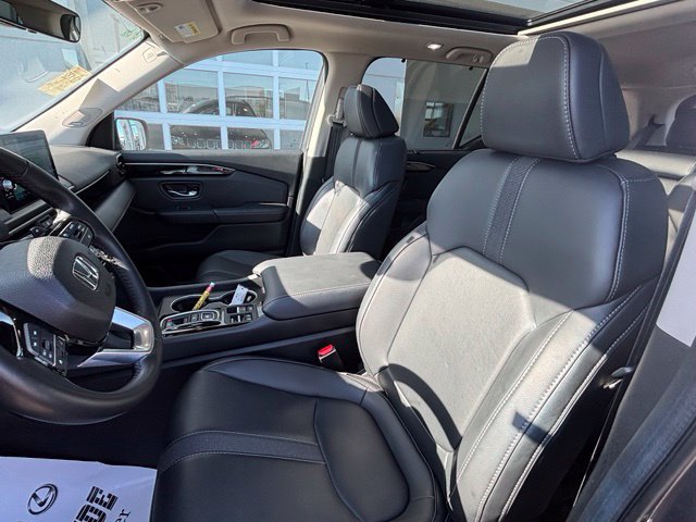 Used 2024 Honda Pilot Touring image 14