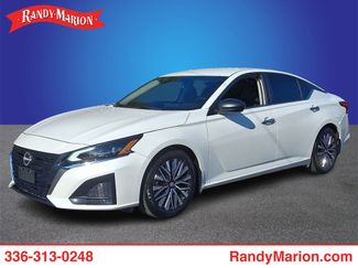 Used 2024 Nissan Altima 2.5 SV video 1