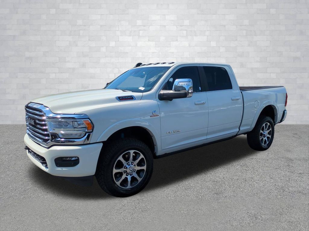 Used 2023 RAM 2500 Limited AWD/4WD image 9