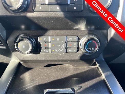 Used 2021 Ford F250 XLT w/ XLT Premium Package image 23