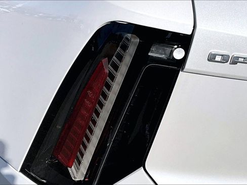 Certified 2025 Cadillac Optiq Luxury 1 image 30