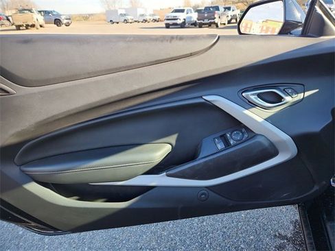 Certified 2020 Chevrolet Camaro LT w/ RS Package image 20