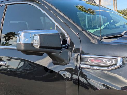 Used 2020 GMC Sierra 1500 SLT image 12