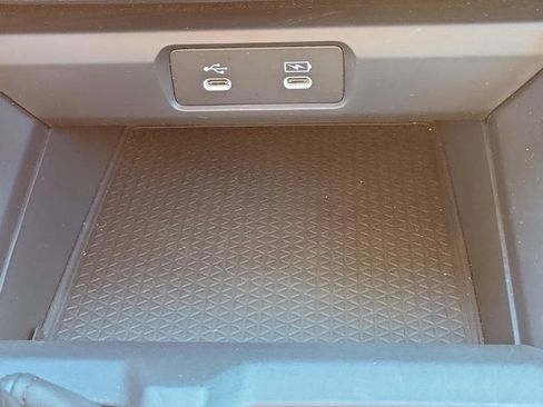 Certified 2023 Honda Accord EX image 28