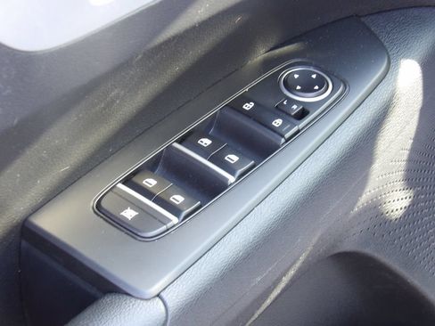 Used 2024 Kia Forte LXS FWD image 11