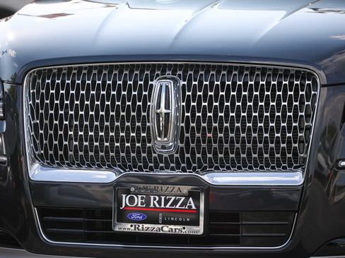 Used 2024 Lincoln Navigator Reserve AWD/4WD image 32
