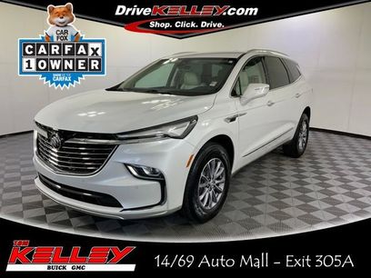 Used 2023 Buick Enclave Essence w/ Trailering Package, 5000 lbs.