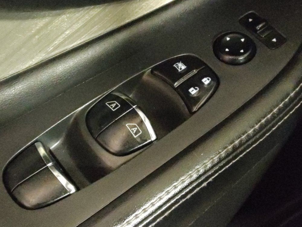 Used 2017 Nissan Murano SL w/ SL Technology Package FWD image 27