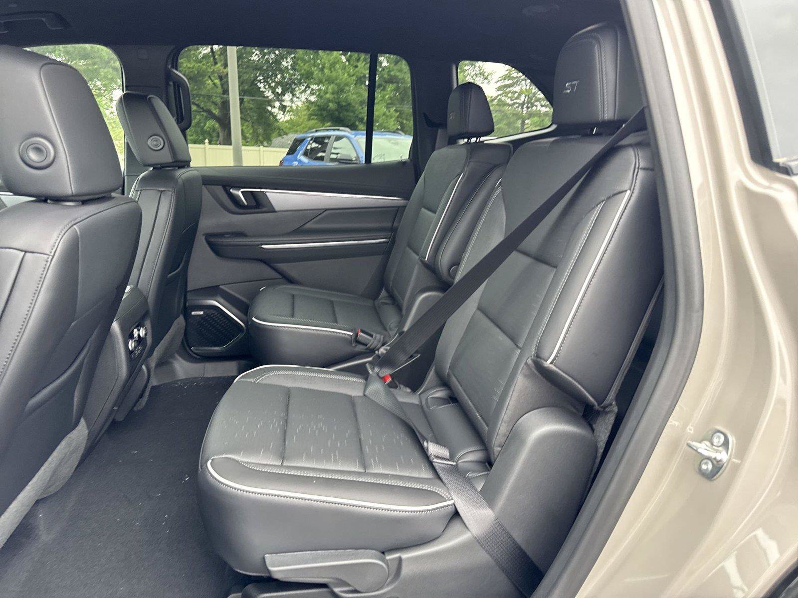 New 2026 Buick Enclave Sport Touring FWD image 22
