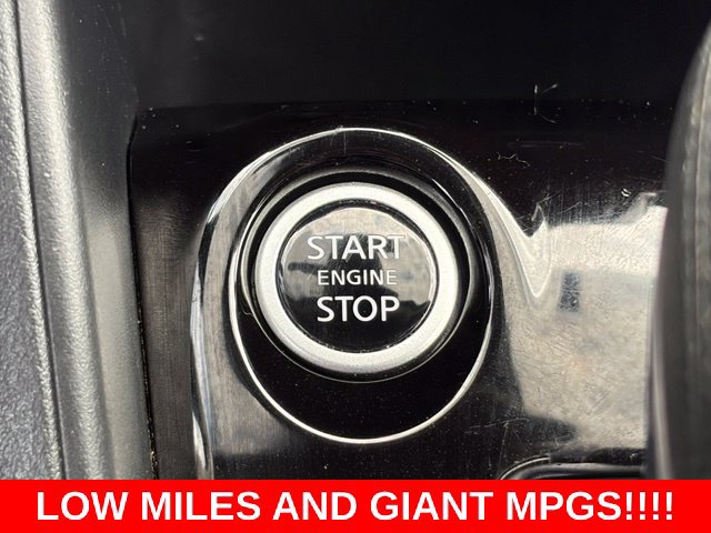 Used 2021 Nissan Kicks S FWD image 25