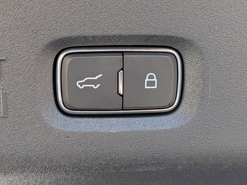 Used 2025 Lincoln Navigator L Black Label image 15