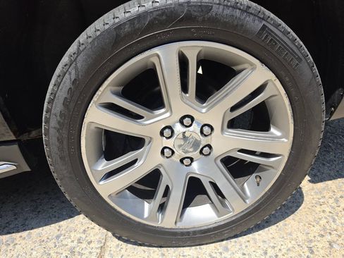 Used 2016 Cadillac Escalade ESV Luxury AWD/4WD image 47