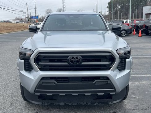 Used 2024 Toyota Tacoma SR image 2