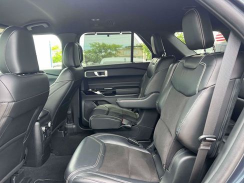 Used 2023 Ford Explorer ST w/ ST Street Pack AWD/4WD image 16
