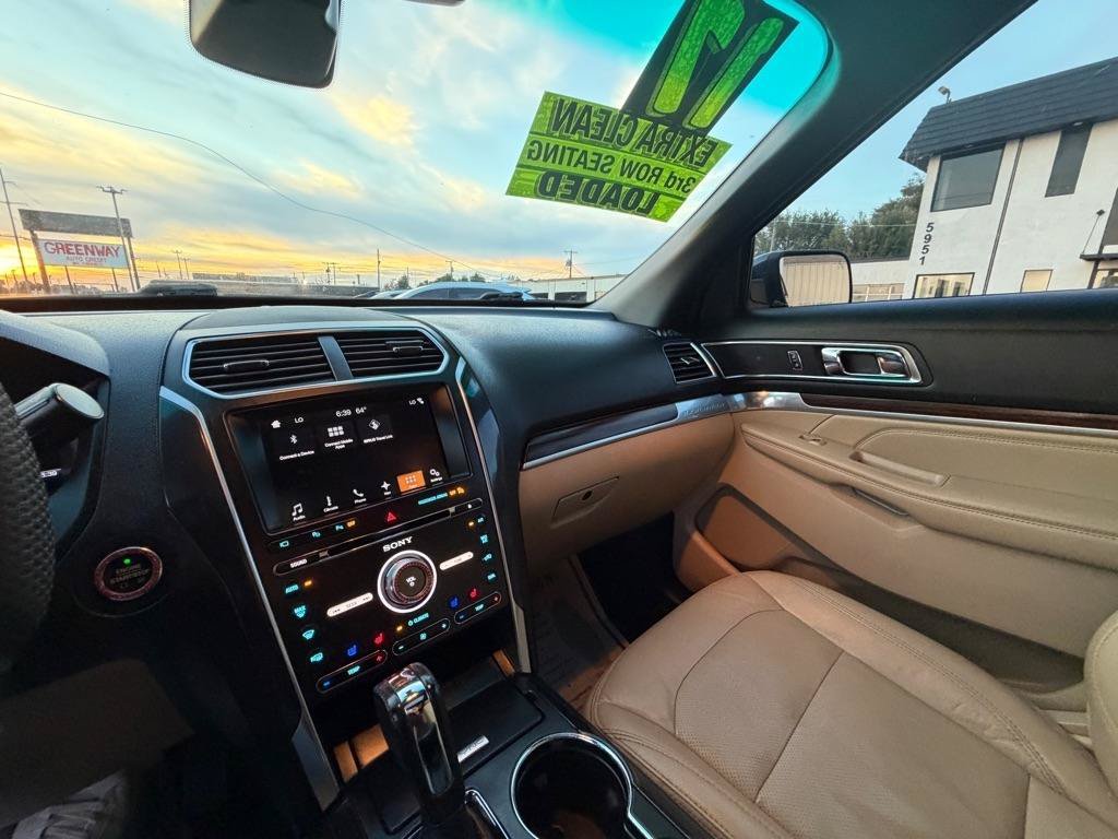 Used 2017 Ford Explorer Limited w/ Equipment Group 301A FWD image 60