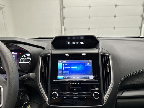 Used 2024 Subaru Forester AWD/4WD image 25