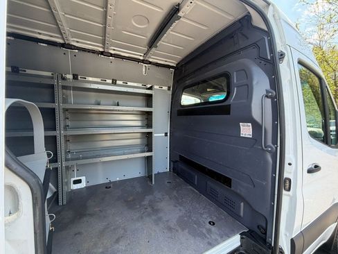Used 2023 Mercedes-Benz Sprinter 2500 w/ Acoustic Package image 5