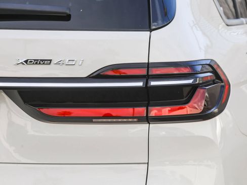 New 2026 BMW X7 xDrive40i image 7