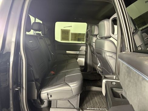 Certified 2025 Ford F350 Platinum image 34