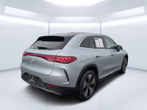 Certified 2023 Mercedes-Benz EQE 350+ SUV image 6