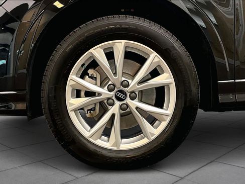 Certified 2025 Audi Q3 2.0T Premium Plus w/ Premium Plus Package image 11