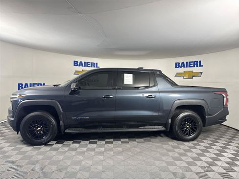 Used 2025 Chevrolet Silverado EV LT AWD/4WD image 2