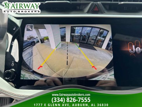 Used 2026 Jeep Cherokee Overland w/ Trailer Tow Group AWD/4WD image 23
