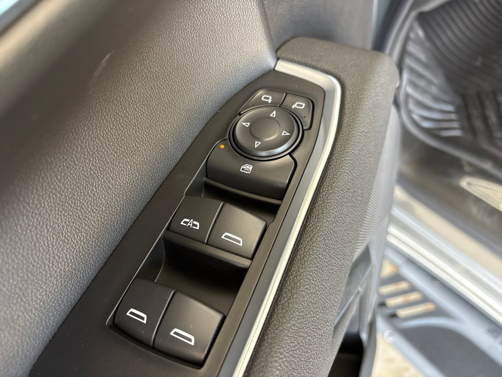 New 2026 Chevrolet Silverado 1500 LT Trail Boss w/ LPO, Dark Essentials Package AWD/4WD image 11