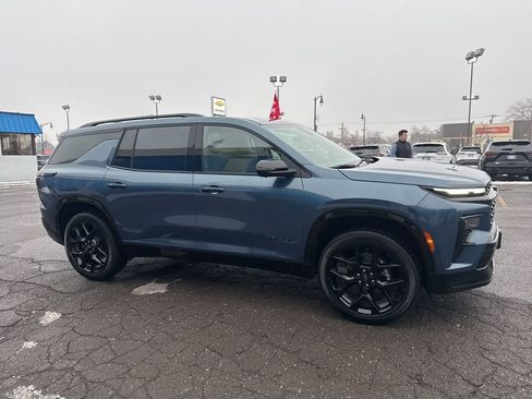 New 2026 Chevrolet Traverse RS image 6