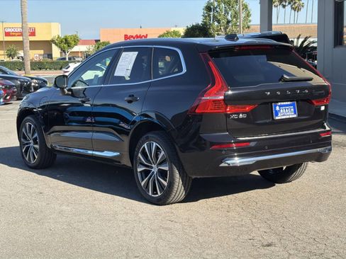 Used 2022 Volvo XC60 T8 Inscription Expression w/ Protection Package Premier image 6