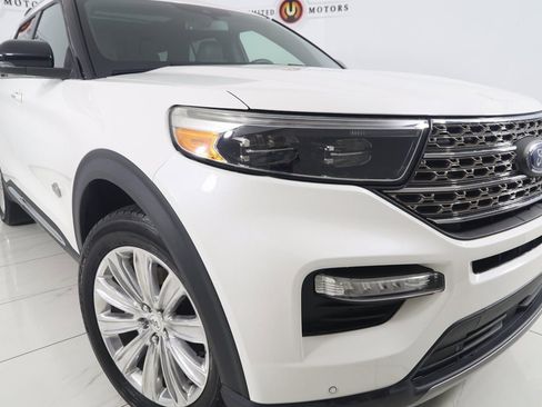 Used 2022 Ford Explorer King Ranch w/ Premium Technology Package image 19