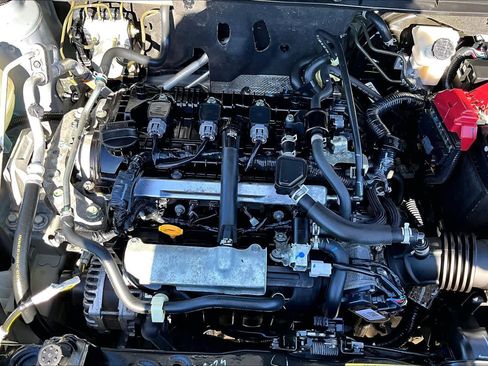 Certified 2024 Nissan Kicks SV image 31