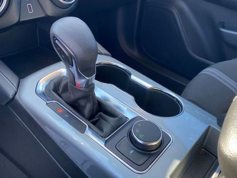 Certified 2025 Chevrolet Blazer LT FWD image 11