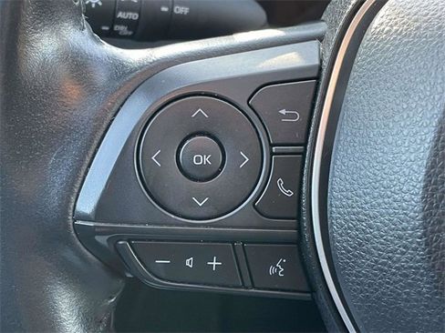 Used 2023 Toyota Corolla Cross XLE image 21