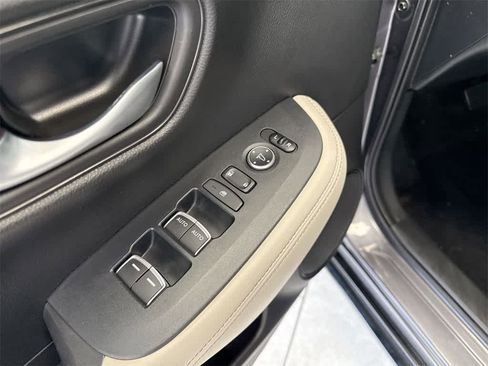 Certified 2023 Honda HR-V EX-L image 17