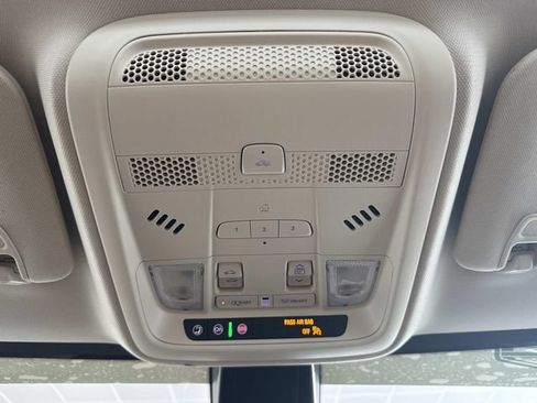 Certified 2024 Cadillac XT5 Premium Luxury w/ LPO, Floor Liner Package AWD/4WD image 49