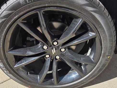 Used 2018 Dodge Challenger SXT Plus image 5