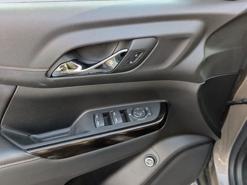 Certified 2023 GMC Acadia AT4 image 20