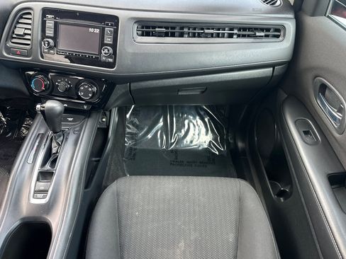 Used 2016 Honda HR-V LX image 28