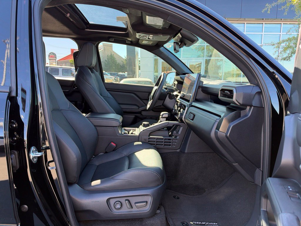 Used 2026 Toyota 4Runner 4WD image 16