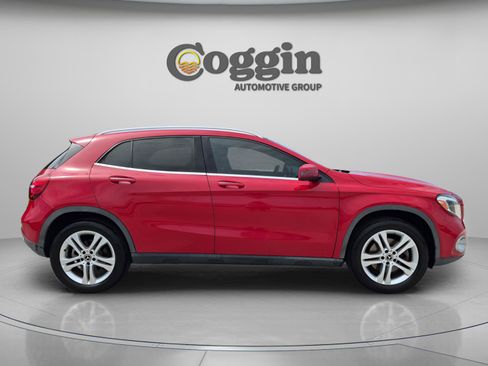 Used 2019 Mercedes-Benz GLA 250 4MATIC image 7