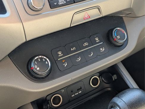 Used 2012 Kia Sportage LX w/ Convenience Pkg image 32