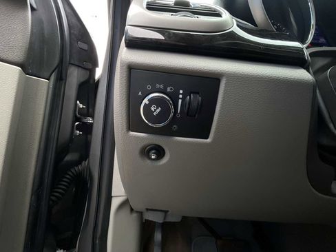 Used 2012 Jeep Grand Cherokee Altitude image 17