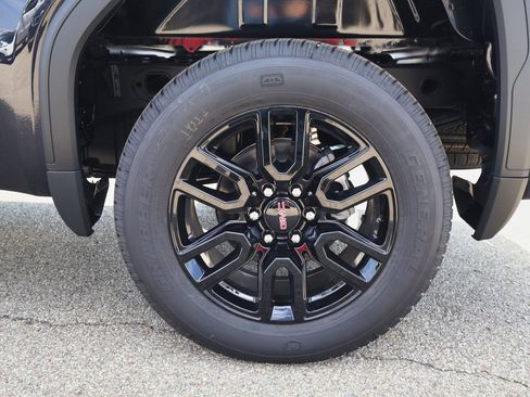 New 2026 GMC Sierra 1500 Elevation image 29