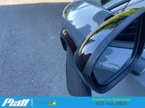 Used 2024 Nissan Ariya FWD image 16